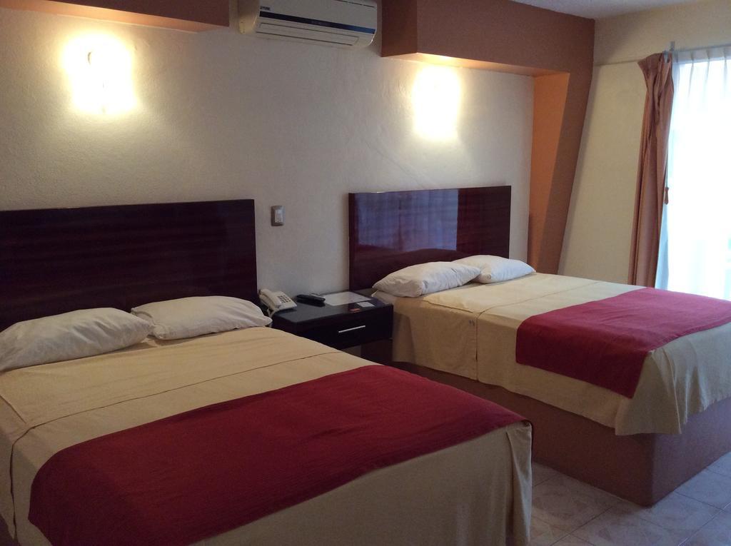 Hotel La Media Luna Inn Huejutla de Reyes Chambre photo
